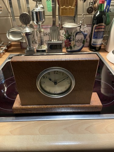 Tischuhr art deco aus stein - tischuhr,