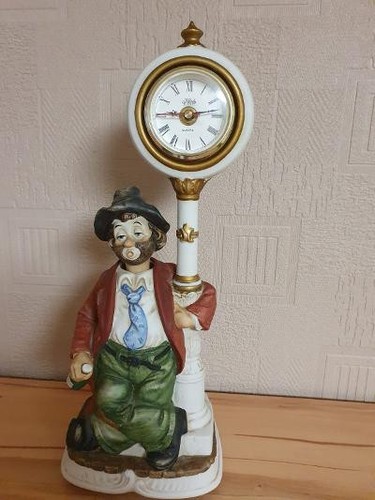 Melody motion clockpost - melody, in