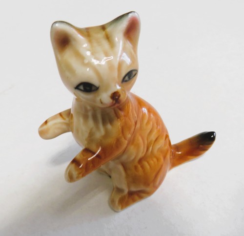 Porzellan figur kleine - :,