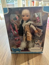 Famosen Nancy Snow Puppe, ca