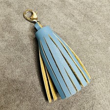 Schlüsselanhänger Quaste Kunstleder 9 cm | Blau | Versilberter Karabiner