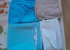 2 Molton Auflagen/ Matratzenschoner + 2 Spannbettlaken 70x140 Kinderbett Baby
