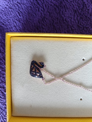 Neu und ungetragen - ungetragen, swarovski
