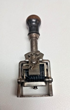 *Alter Stempel**H=17 cm 6 x 5