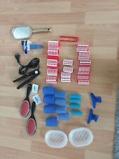 Haar Set, Haarbürsten, Lockenwickler, Nagelclipser, Handspiegel, Reiseglätteisen