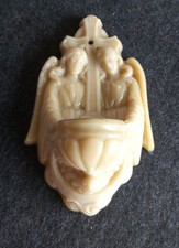 Weihwasserkessel Weihwasserbecken Pressglas karamellfarben beige Vallerysthal