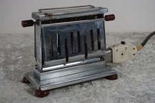 Schöner alter Toaster 1950er