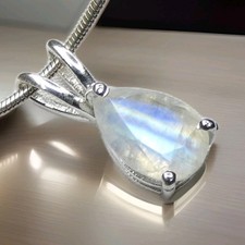 💙  Regenbogen Mondstein