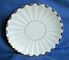 Tuppack Tiefenfurt, Untertasse