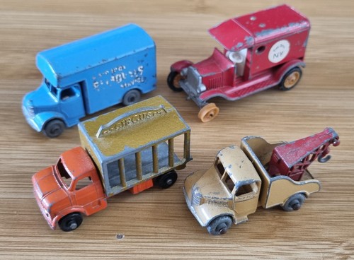 Kleines druckguss auto - 4x,