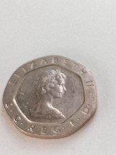 Twenty Pence 1983 Queen