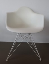 Vitra DAR 44032000 Eames