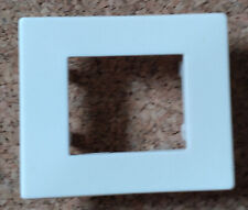 Jung TIP 90 Creme weiß Blende für Mehrfachabdeckung