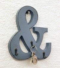 Buchstabe und 3 - buchstabe, "und"
