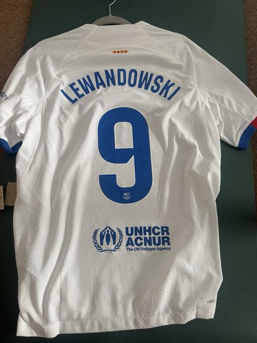 Lewandowski barcelona away - lewandowski,