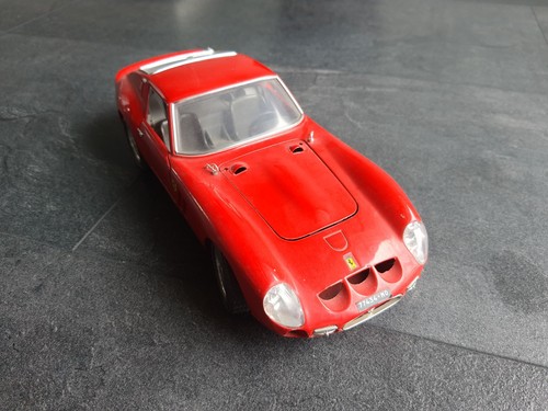 Ferrari gto von bburago - ferrari,