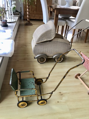 Antiker puppenwagen aus - puppenwagen, metall