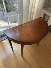 Spieltisch / Konsole /