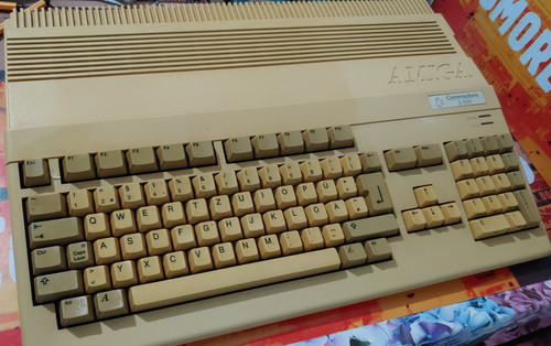 Commodore amiga 500 bit - commodore, 16-bit