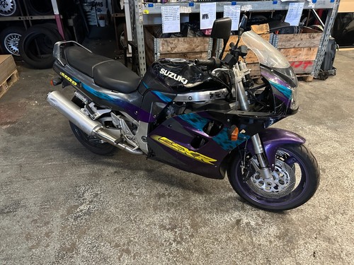 Suzuki gsxr 1100 - gsxr, gu75c