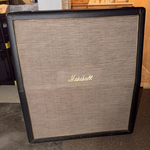 Marshall 1960tv 4x12 angled - 1960tv,
