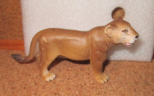 Schleich  -    	    	   	  	   	   	   	 	 	  	 	 	  Löwin, stehend