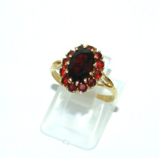 Ein Granat - Ring Granatsteine in Gold 750 Granatring