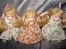 Puppenhaus-.Del Prado.Porzellan 3xPuppe.Drillinge.Ca:11 cm. Aus Sammlung