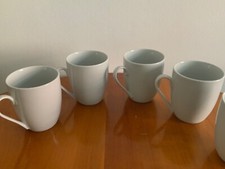 Set:  4  x  (+1)   Kaffee - Kakao - Becher  Porzellan weiß Ernesto