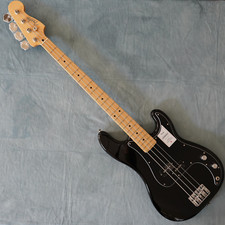 Fender Made in Japan Hybrid II
