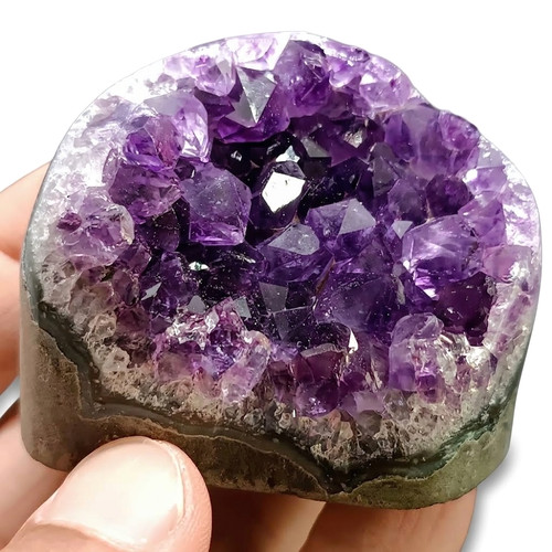 Amethyst druse 165 - amethyst,