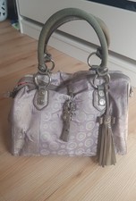 George Gina Lucy Wayway Vegaz