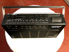 Kofferradio Universum KRN 356 Transistorradio UKW, KW, MW, LW  *80er Klassiker*