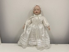 Sammler Porzellan Puppe 18 cm. Zustand siehe Fotos  