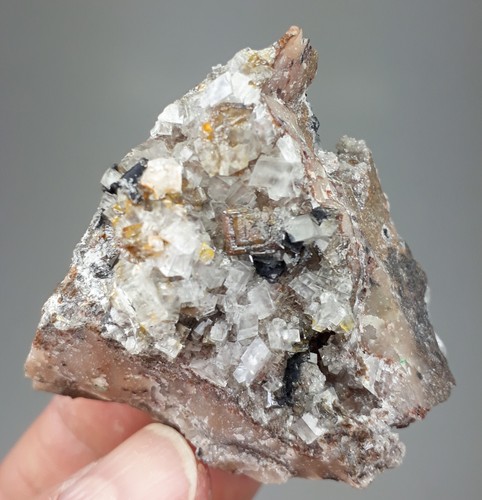 Wulfenit mit calcit - -, tsumeb