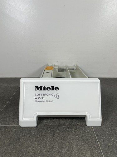 Miele 111 - ✅,