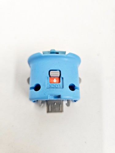 Nintendo wii controller sky - nintendo,