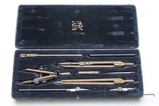 Alter ZIRKELKASTEN ° E.O