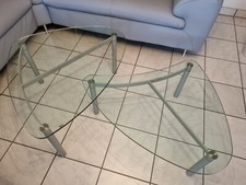 Rolf Benz 8250 2er Couchtisch-Ensemble, Kristallglasplatte, Edelstahlfüße