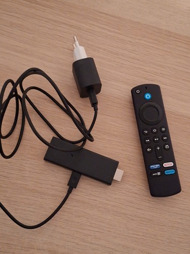 Amazon fire stick - stick, (3.