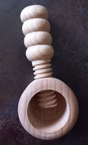 Nussknacker aus holz - aus, mit