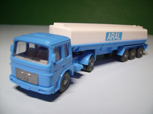 Wiking man aral tanksattelzug - wiking,