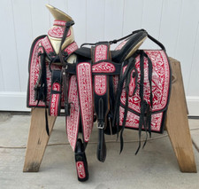 15" BLACK AND RED CHARRO