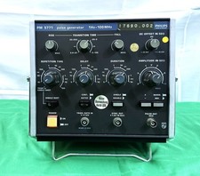 Philips PM 5771 Pulse Generator (1137)