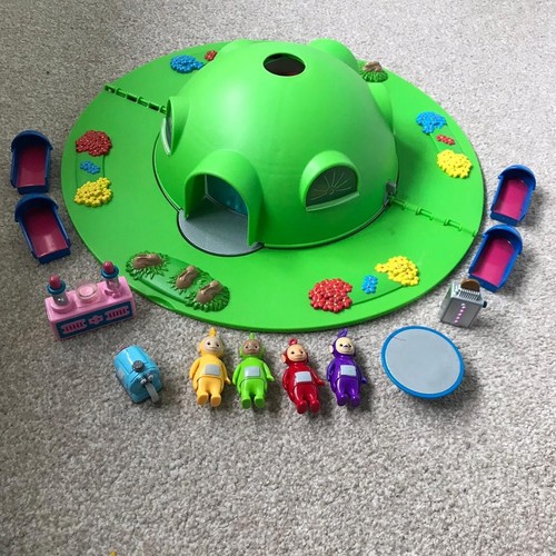 Tomy 2003 teletubbies home - teletubbies,