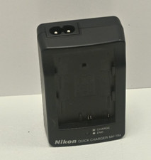 Nikon MH-18a Ladegerät für