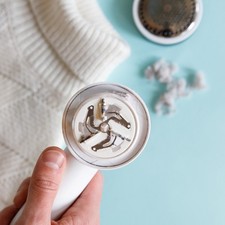 Elektrischer Fusselrasierer Akku Flusenentferner Kleidung Polster Rasierer