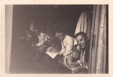 Foto - Soldaten auf der Latrine - 2.WK