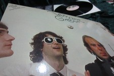 VAN DER GRAAF GENERATOR ★★