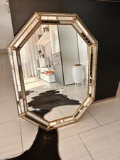 Hollywood-Regency-Spiegel mit floralen Messing-Akzenten.   Zugabe, siehe Bild 3